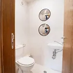 Apartmán Host2u New 2 Bd, Fireplace, Free Parking