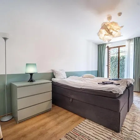 Lejlighed Host2u New 2 Bd, Fireplace, Free Parking
