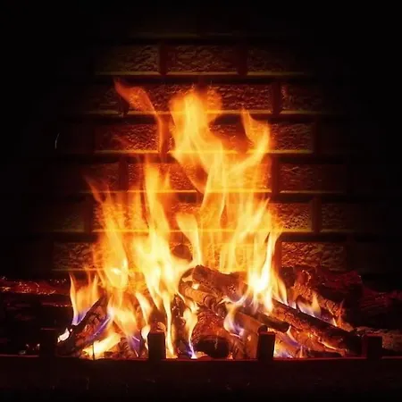 Host2u New 2 Bd, Fireplace, Free Parking *