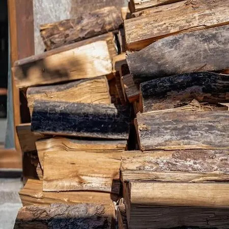 Host2u New 2 Bd, Fireplace, Free Parking Bansko