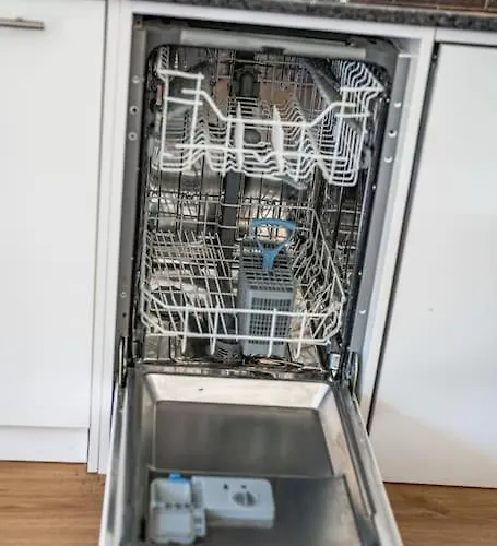 Host2u New 2 Bd, Fireplace, Free Parking