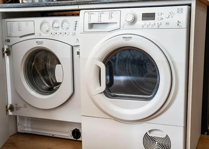 Host2u New 2 Bd, Fireplace, Free Parking Apartment Bansko