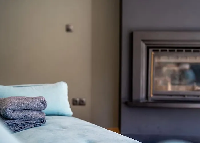 Host2u New 2 Bd, Fireplace, Free Parking Bansko