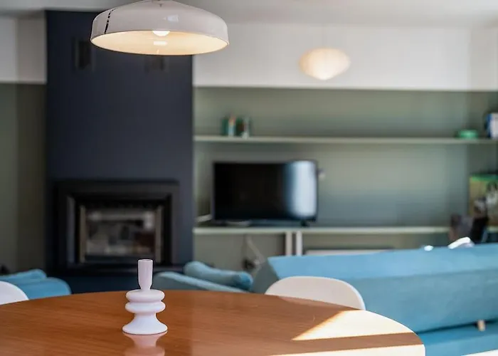 Host2u New 2 Bd, Fireplace, Free Parking Apartment Bansko